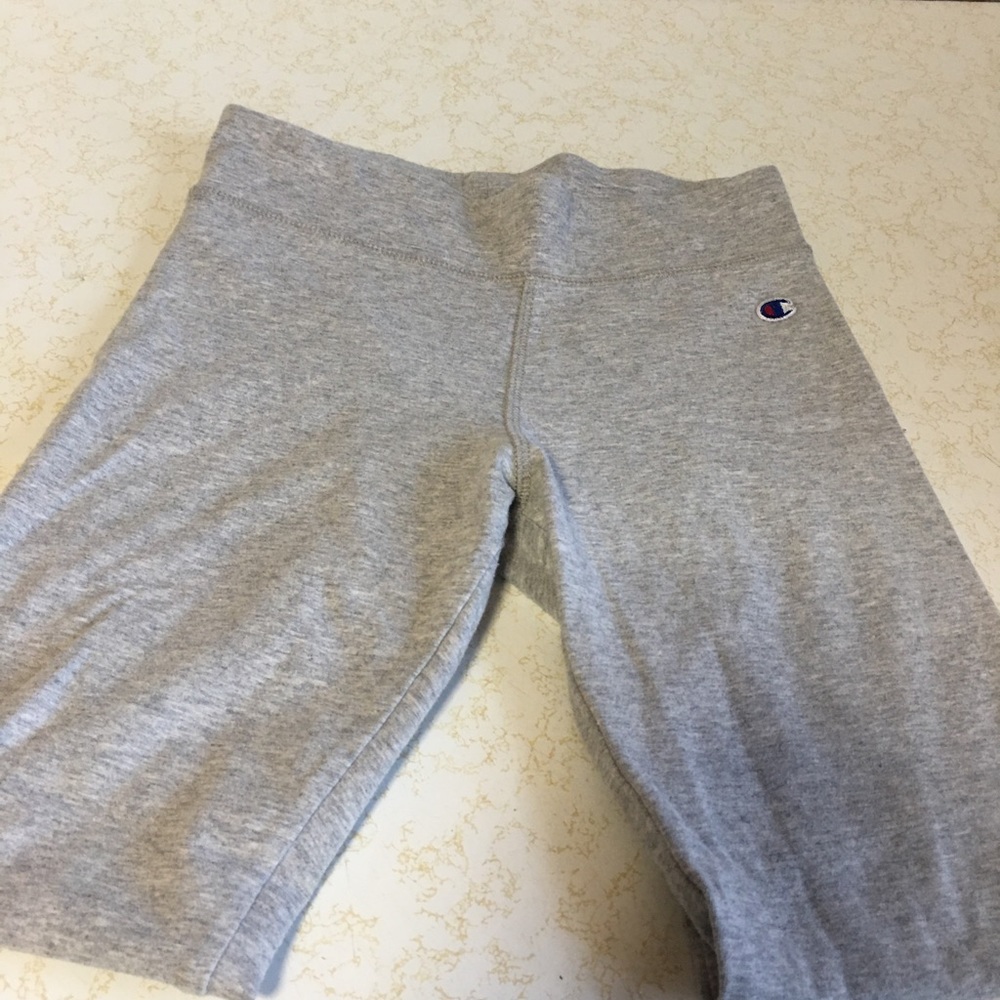 Champion leggings size medium in girls great condition!!!